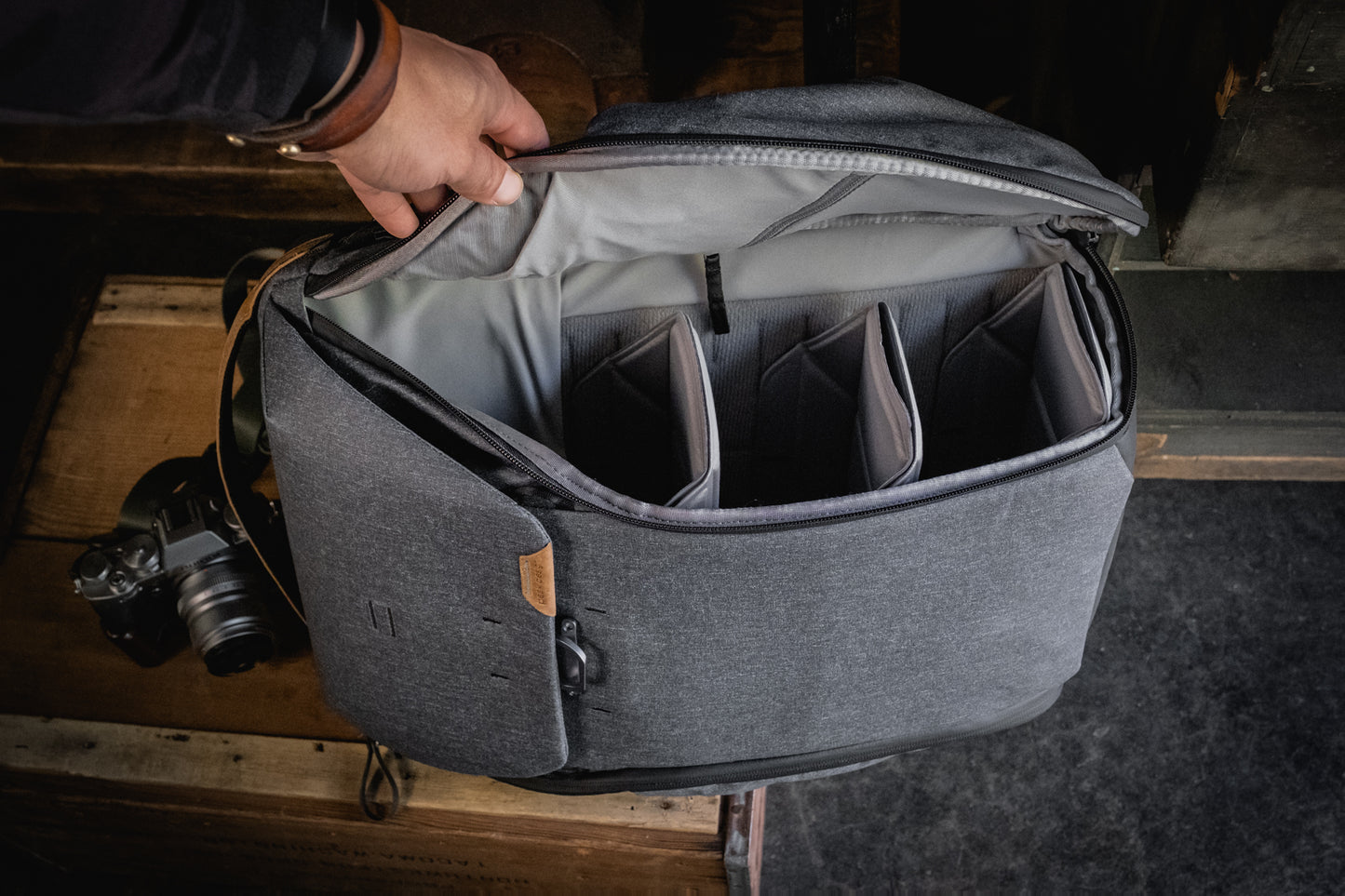 Peak Design Everyday Carry Camera Backpack 30L Charcoal Grey